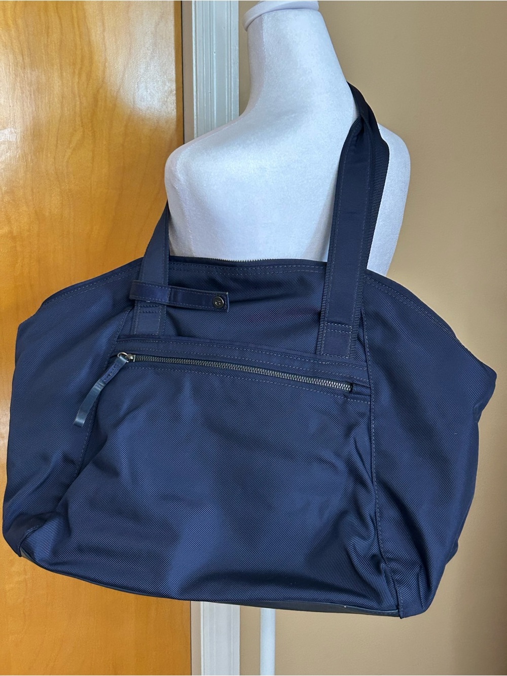 lululemon athletica Navy blue yoga bag Everyday Tote
